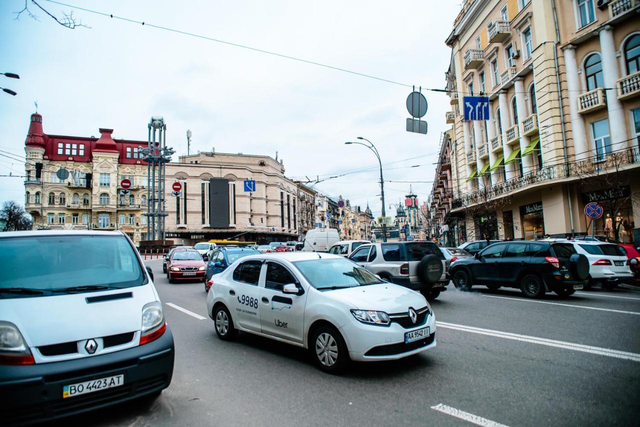 U-Compass Hostel Kiev Ngoại thất bức ảnh