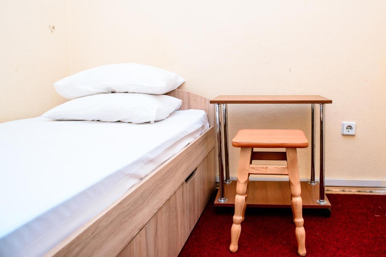 U-Compass Hostel Kiev Ngoại thất bức ảnh